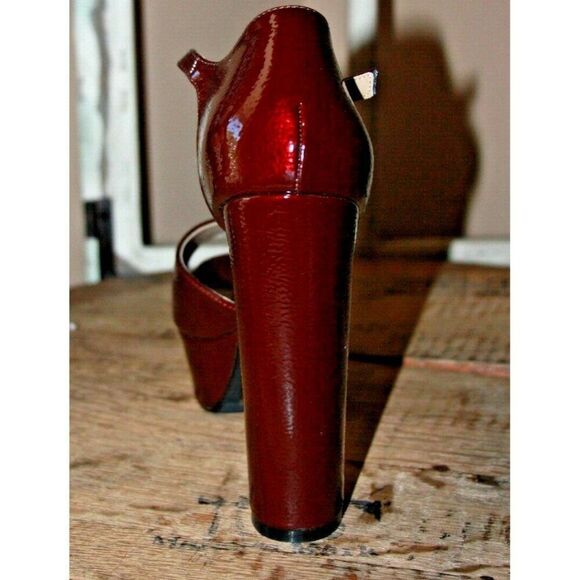 Nasty Gal Women's 6B Burgundy Crinkle Patent Skyscraper platform heels - New - Picture 4 of 6